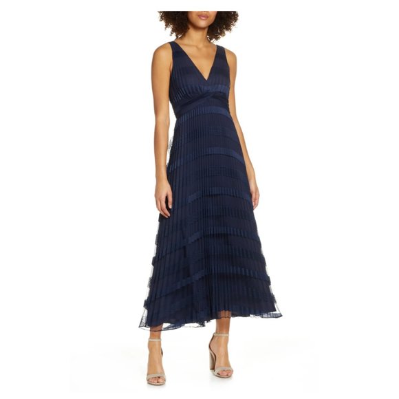 ALI & JAY Dresses & Skirts - Ali & Jay Hollyhock midi